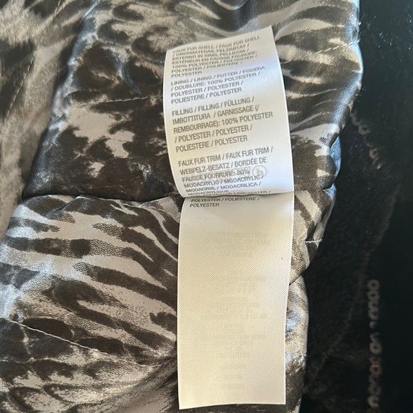 Dennis Basso Black Puffer Jacket with Hood - Picture 12 of 15